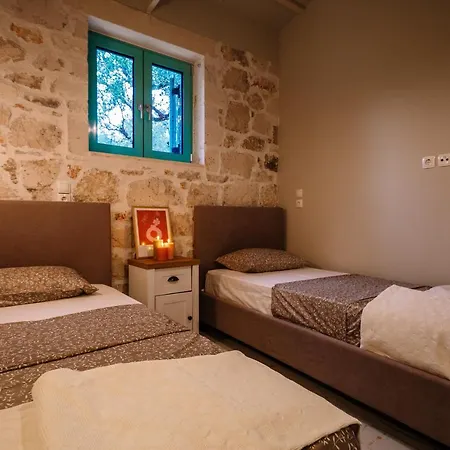 Tsantri Olive Grove 度假居 Drakas