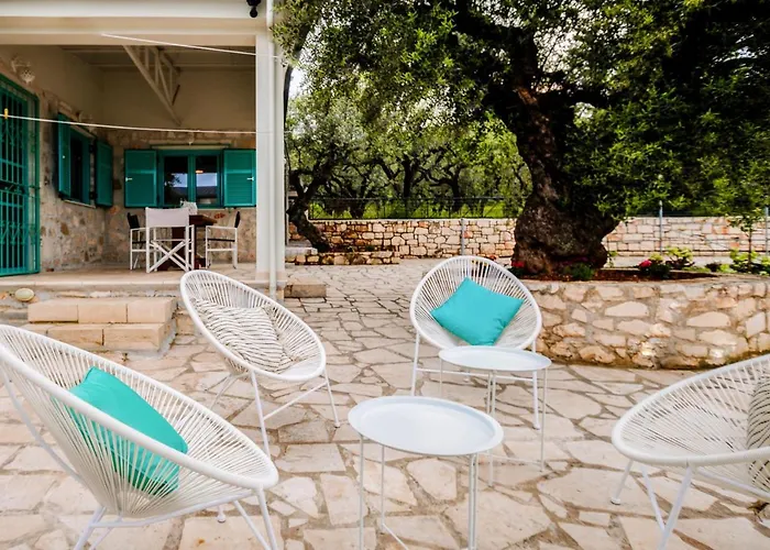 Tsantri Olive Grove Ferienhaus