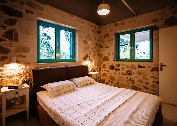 Ferienhaus Tsantri Olive Grove *